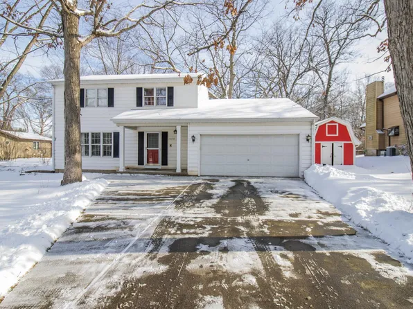 16755 Mount St, Lowell, IN 46356