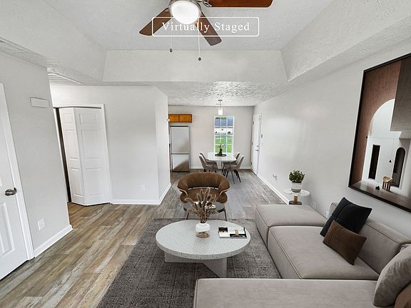 2nd image of 2423 Aspen Ave