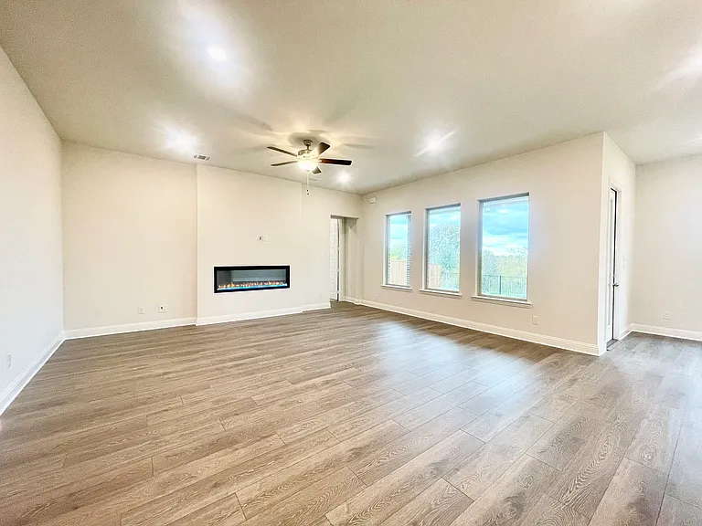 1632 Estivella Dr — Photo 8