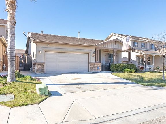 3rd image of 32765 Santa Cruz Way