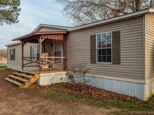 701 N 4th St, Quinton, OK 74561