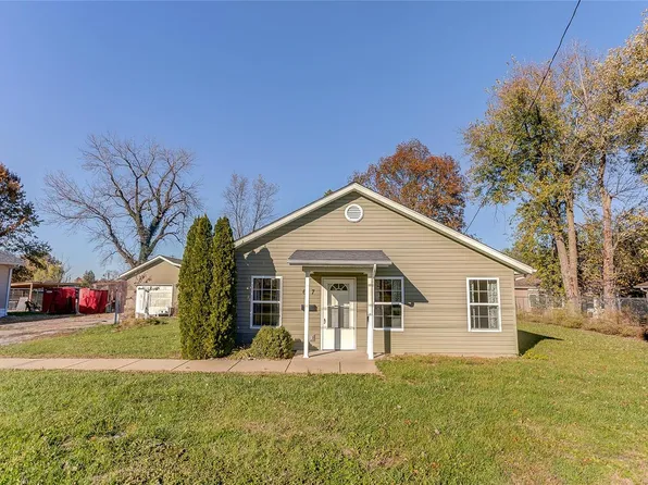 617 Mor St, Gillespie, IL 62033