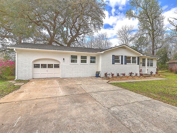 3rd image of 5287 Hartford Cir