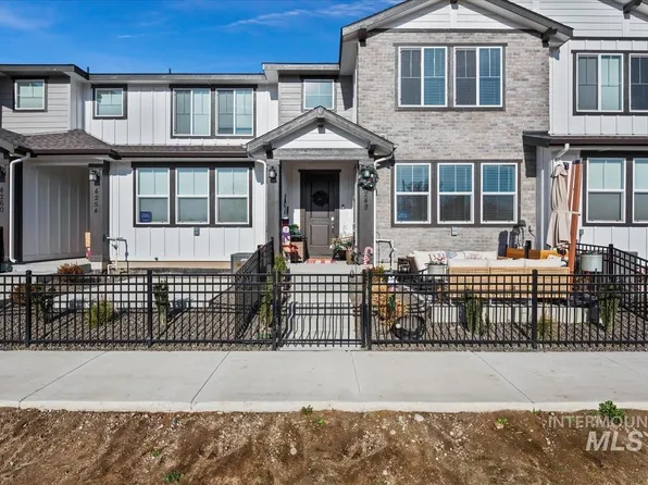 4248 W Perspective St, Eagle, ID 83616