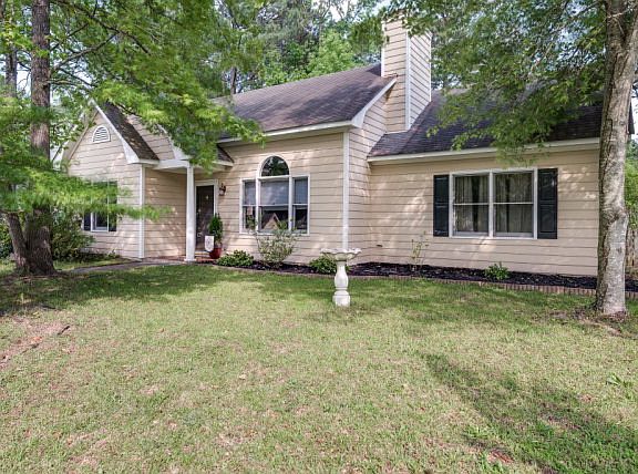 2nd image of 1021 Southbriar Dr