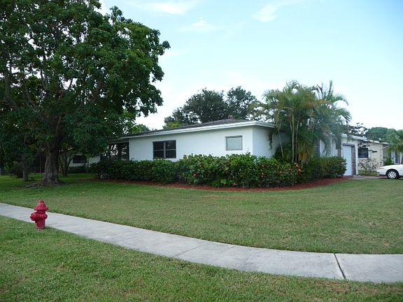 side - corner lot