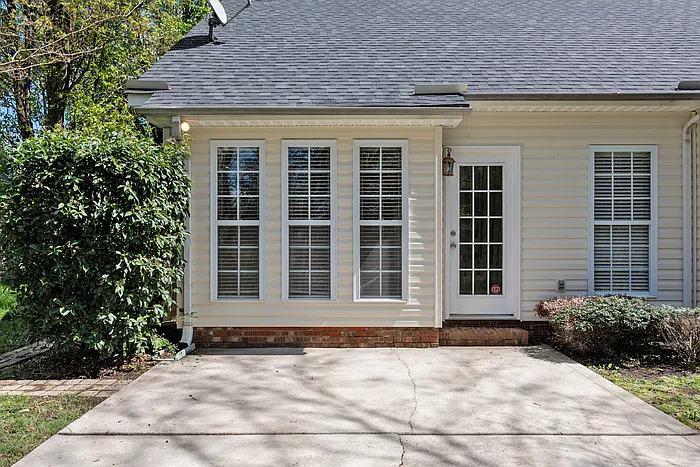3601 Straussburg Woods Ln — Photo 5