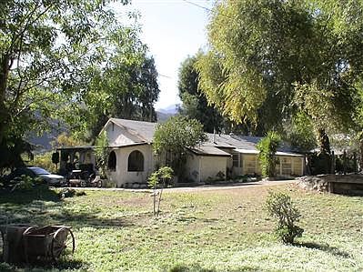 4th image of 15620 Cajon Blvd