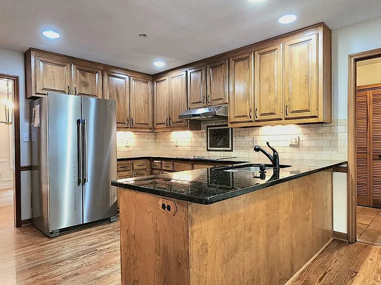 11165 Wilshire Chase Dr — Photo 13