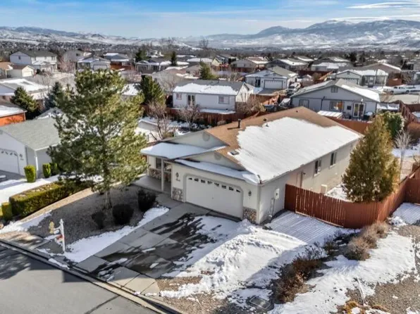 7448 Chagall Dr, Sun Valley, NV 89433