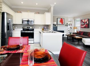 8320 Rockledge Rd #801, Lincoln, NE 68506