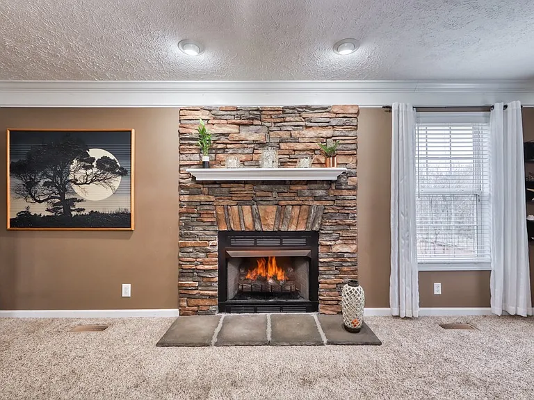 652 Winding Bluff Way — Photo 21