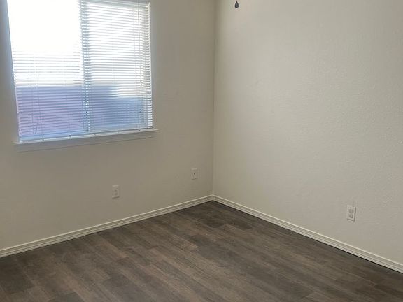 4th image of 14557 Christian Castle Ave