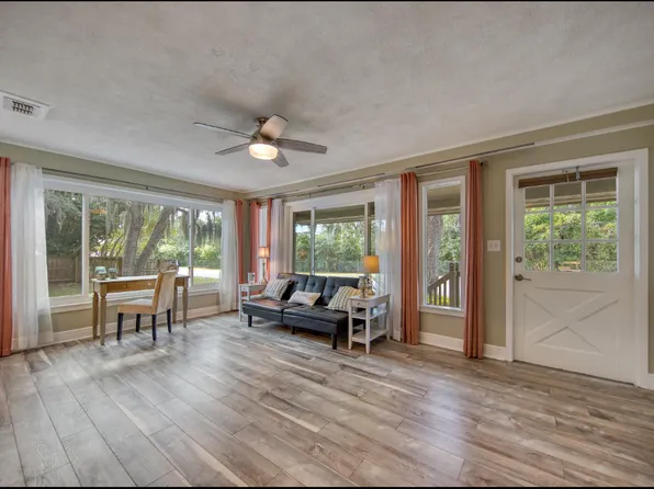 2316 Lancaster Dr, Clearwater, FL 33764