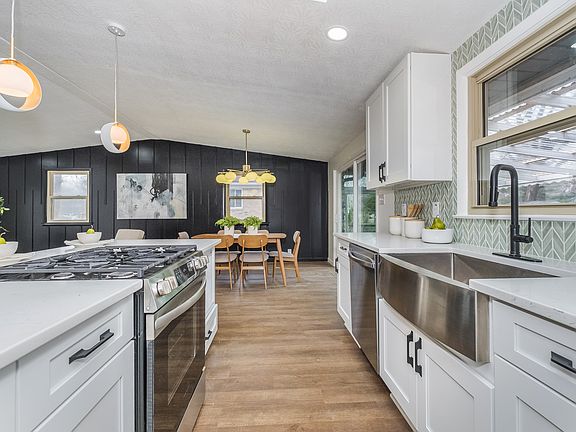 5th image of 8029 Hoover Ln