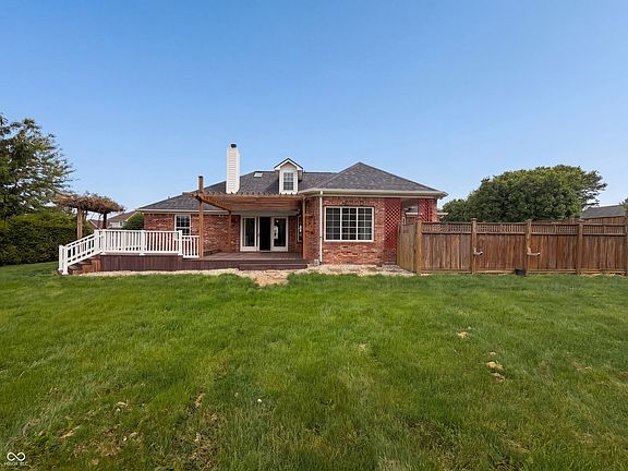 5th image of 3646 Meadowlark Ln