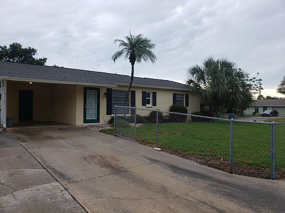 2nd image of 5464 Montclair Pl