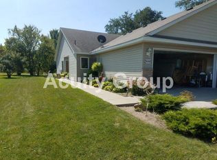 900 Golf Course Rd, Monticello, MN 55362