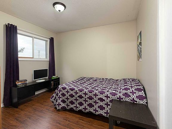 5th image of 4609 50th St