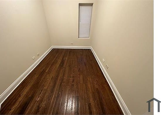 4th image of 4917 S Calumet Ave APT 1S