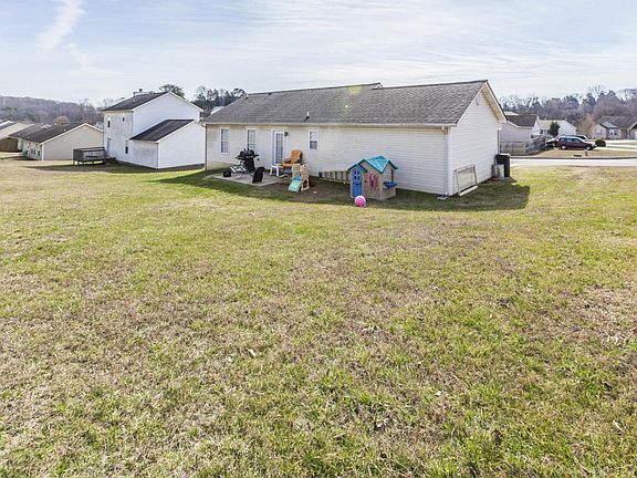 3rd image of 2857 Wendi Ann Dr