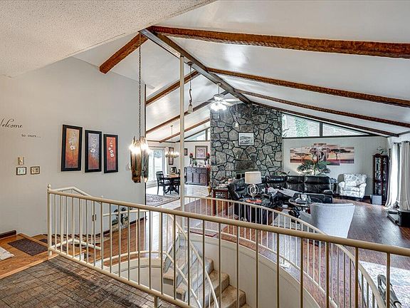 2nd image of 706 Timberwyck Dr