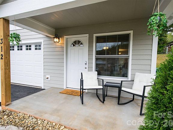 3rd image of 308/312 Jenna Clare Ln