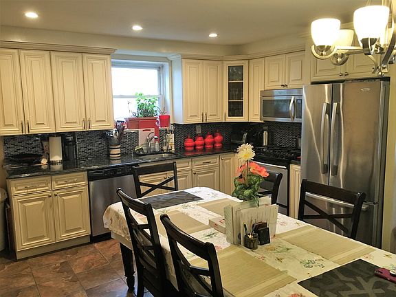 2nd image of 38 Wakefield Ave