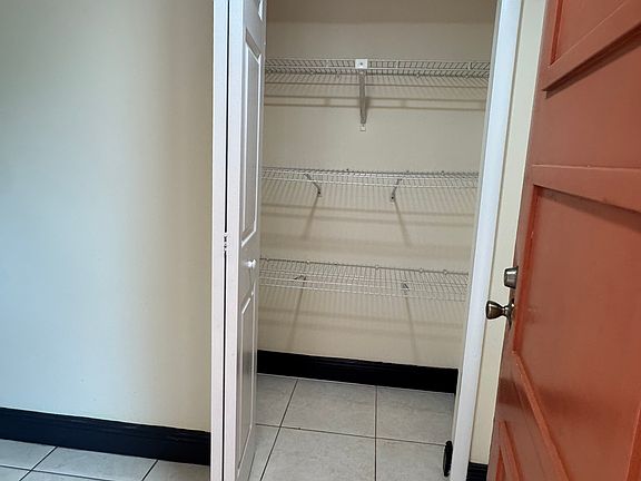 2nd image of 215 Lakeview Dr