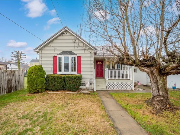 345 Hallam Ave, Meadow Lands, PA 15347