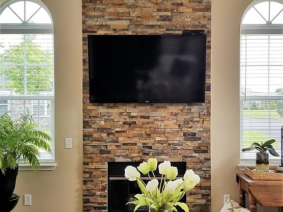 3rd image of 4682 Ironstone Ln