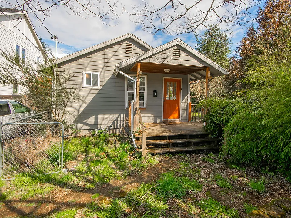 7006 SE 66th Ave #2