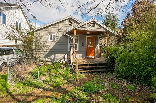 7006 SE 66th Ave #2 Photo 1