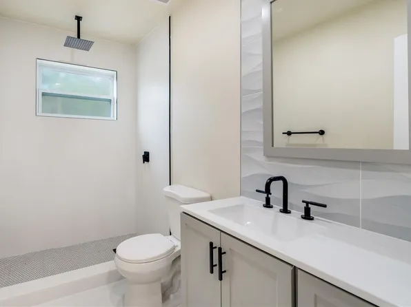 3380 NE 13th Ave, Fort Lauderdale, FL 33334