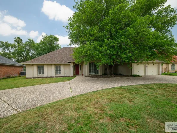 1465 Palm Valley Dr E, Palm Valley, TX 78552