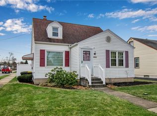 8221 Pershing Ave, Niagara Falls, NY 14304