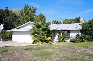 1st image of 8307 Plumwood Ct