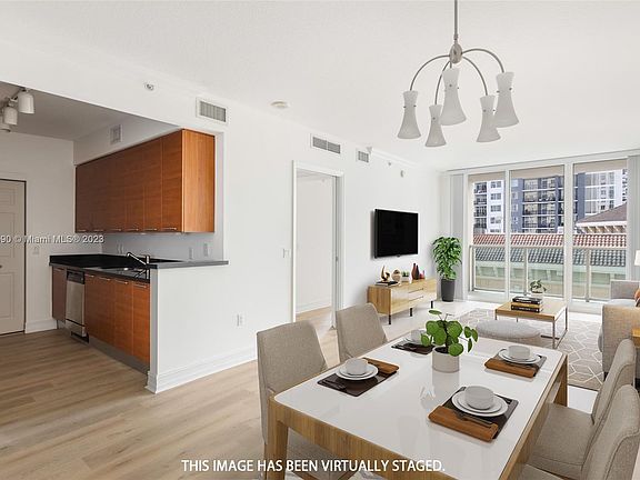 4th image of 350 SE 2nd St APT 1580