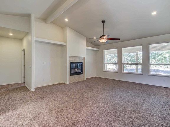 4th image of 119 Desert Lakes Dr