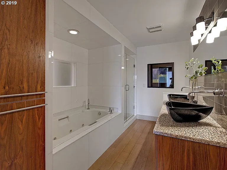 3915 SW View Point Ter — Photo 15