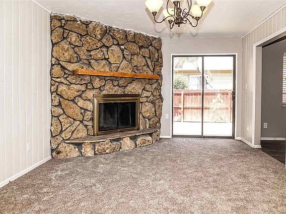 5th image of 2962 Hermosa Ct