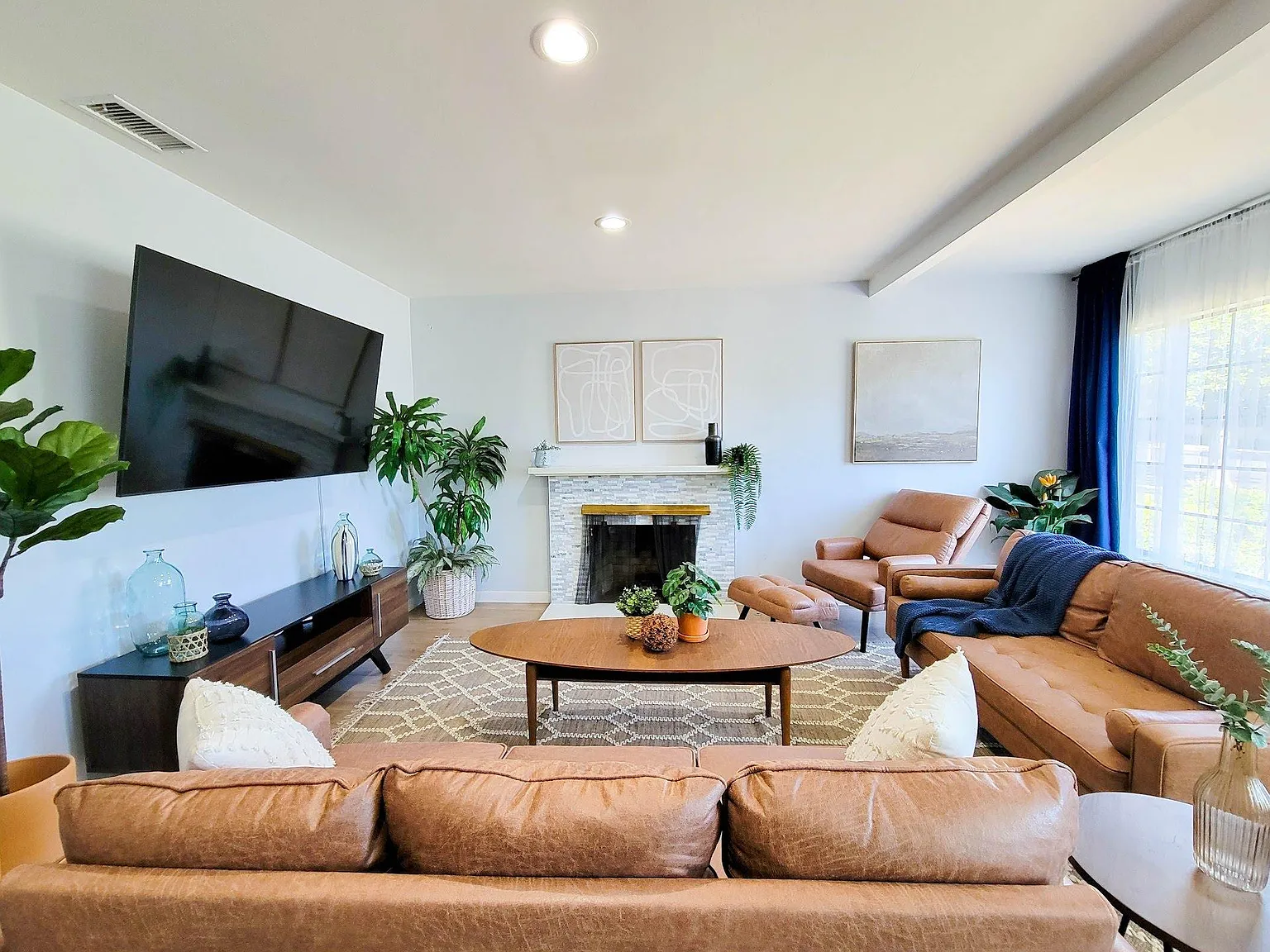 3 bed, 1100 sqft, $9,000 — Photo 4