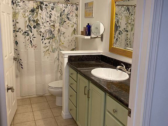 5th image of 4570 54th St Unit 207