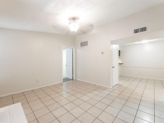 2nd image of 2110 Wilcrest Dr APT 221