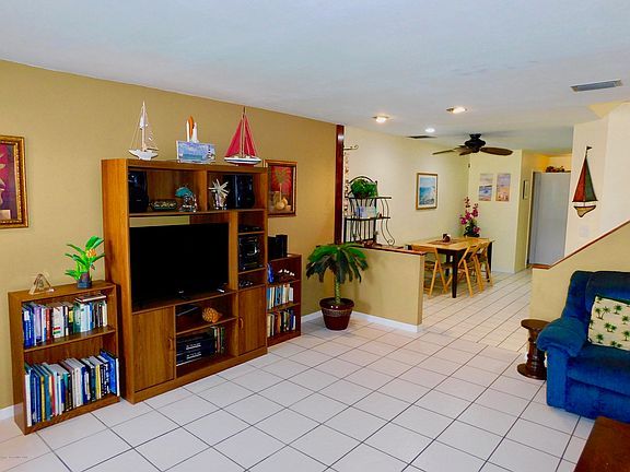 4th image of 421 Polk Ave #421