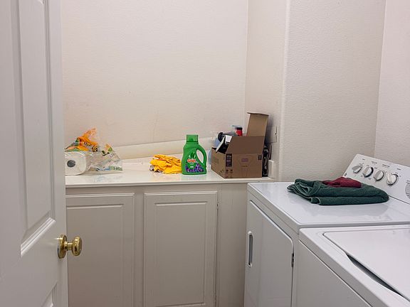 2nd image of 4315 Vahan Ct