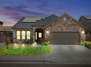 2227 Junipero Ave, Clovis, CA 93619