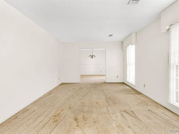 5th image of 1237 Woodhill Ct