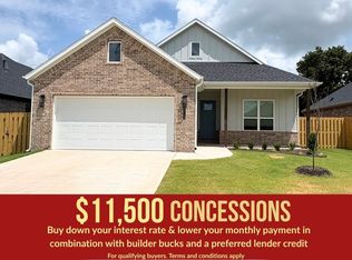 2112 Porter St, Pea Ridge, AR 72751