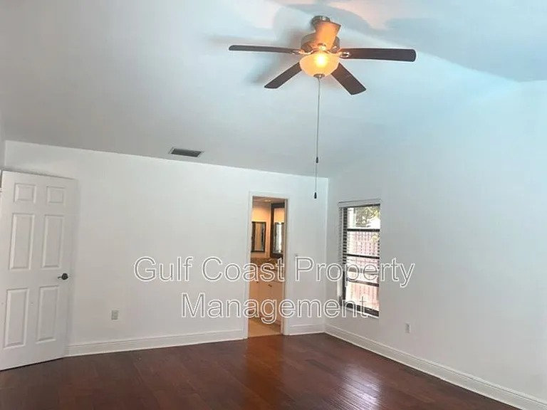 5677 Beneva Woods Cir — Photo 33